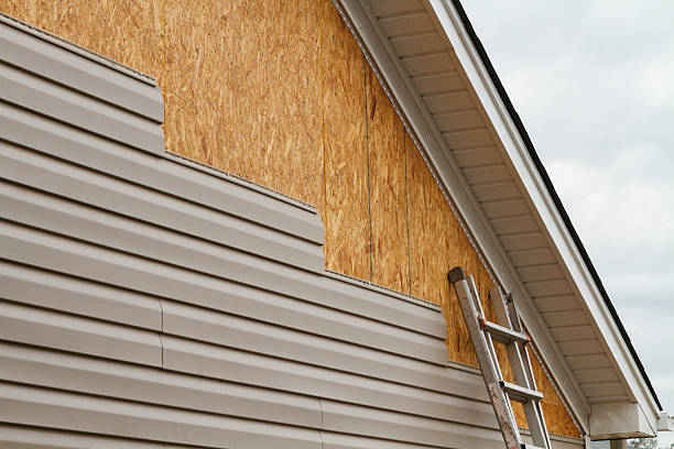 24/7 Emergency Vinyl Siding experts in Halifax, VA